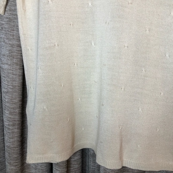 Vintage 90’s Jaclyn Smith Cream Short Sleeve Silk Blend Crewneck Top Size Small - Picture 11 of 13